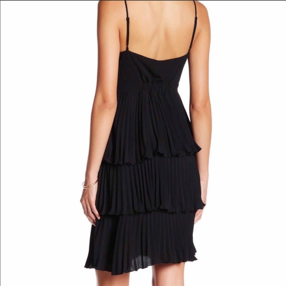 Women’s dress - Picture 11 of 11